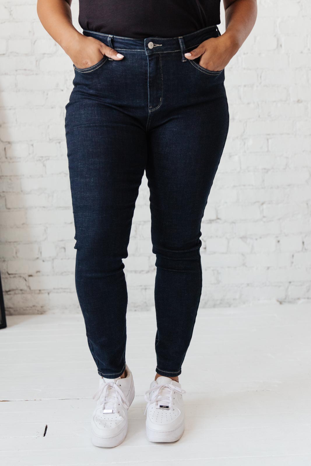 Everyday Tummy Control Skinnies In Dark Wash