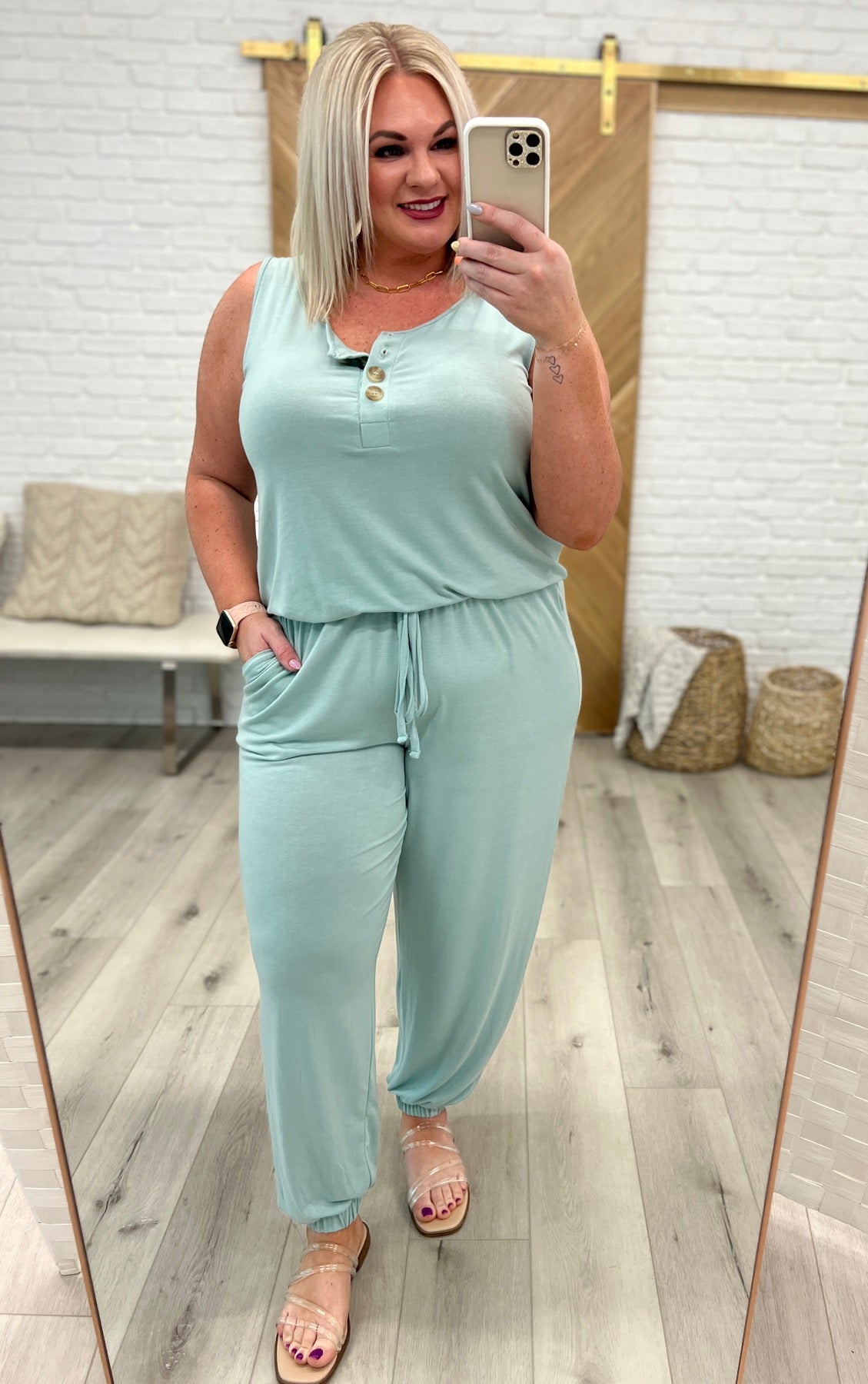 Relaxing Weekend Sleeveless Jumpsuit in Two Colors